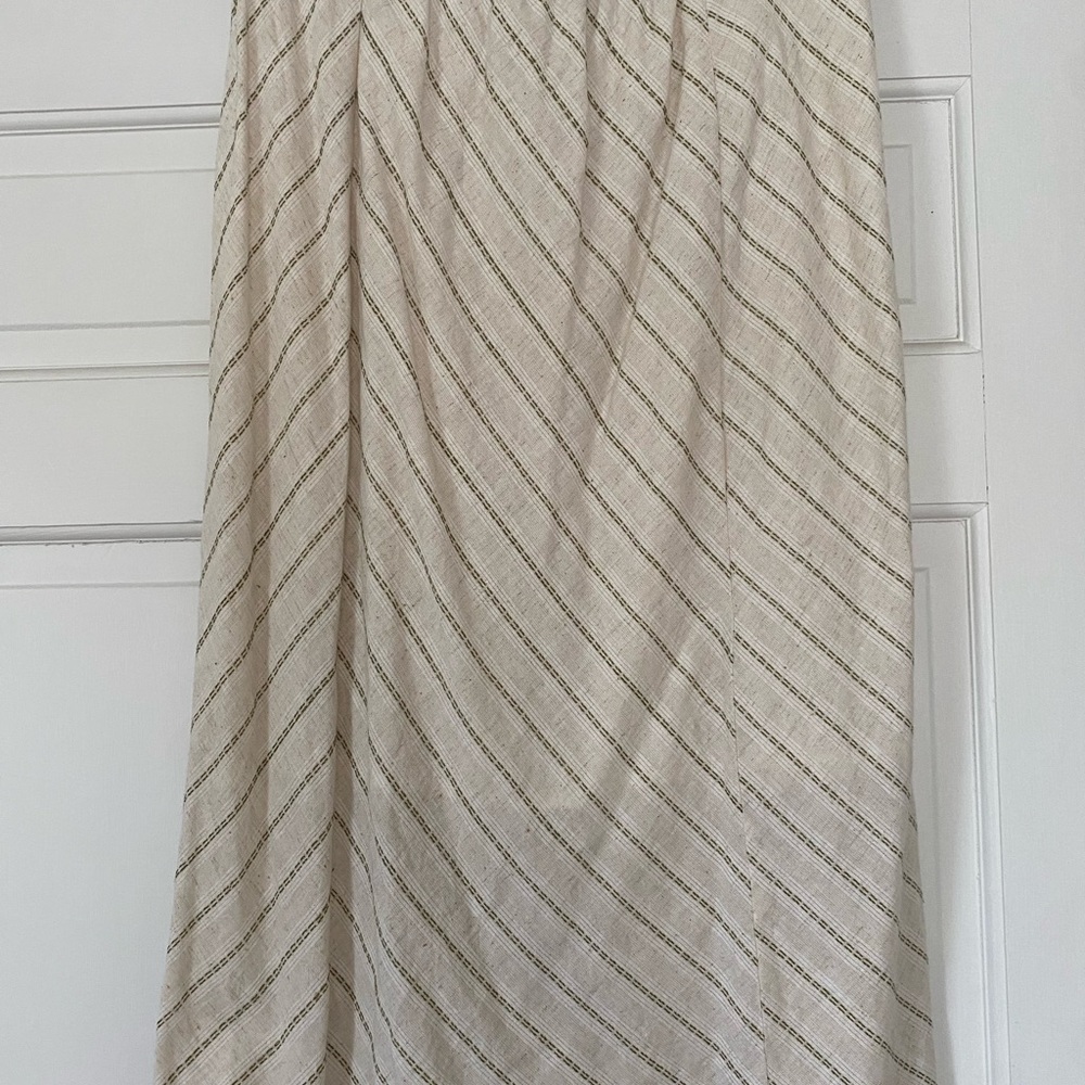 Button Down Skirt - Picture 4 of 6